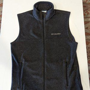 Columbia Fleece Vest // Dark Gray // Small but fits like Medium